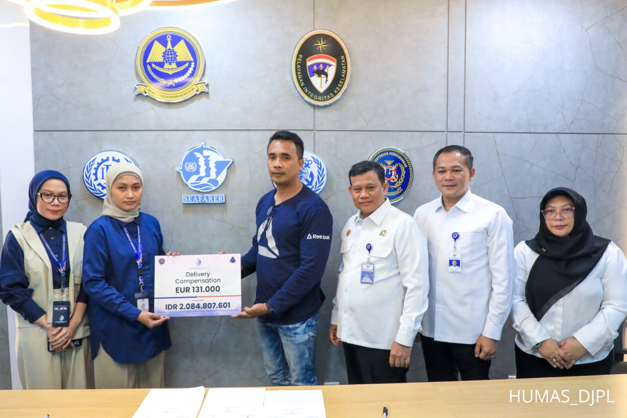 Kemenhub Fasilitasi Penyerahan Asuransi Dua Pelaut Indonesia, Tegaskan Perlindungan Hak Awak Kapal